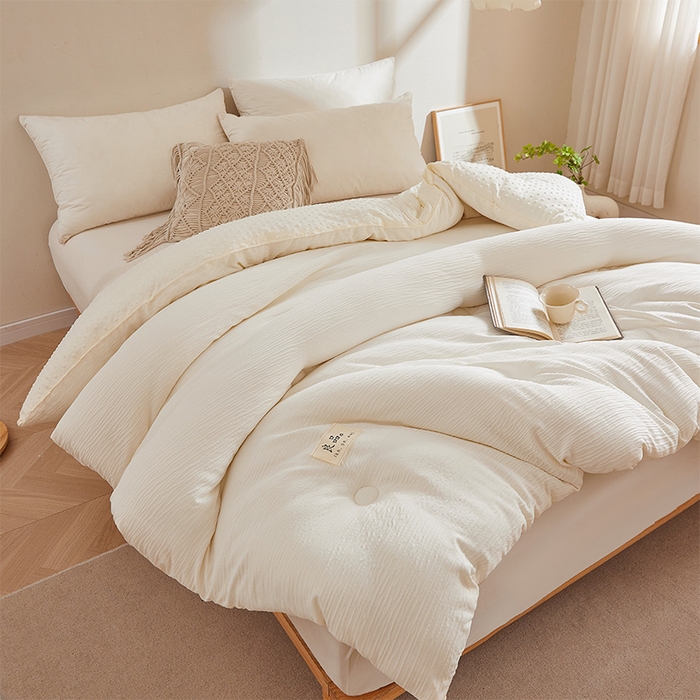 91家纺网 家纺一手货源 找家纺 2024新款A类双层皱皱纱豆豆被子被芯 皱皱纱-云母白