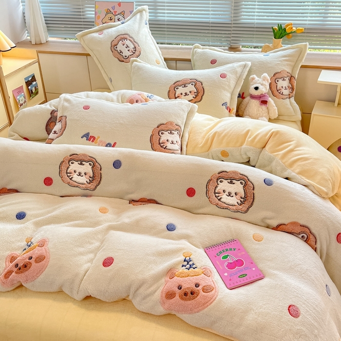 91家纺网 家纺一手货源 找家纺 慕尚 2025新款高克重印花雪花绒被套单件 曲奇猫