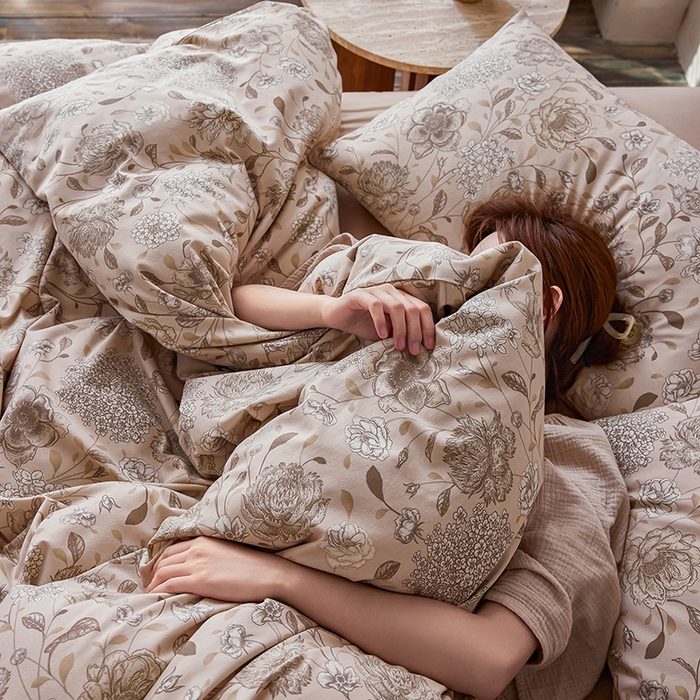 91家纺网 家纺一手货源 找家纺 千朵森 2024新款A类全棉活性陶瓷磨毛四件套 花颜