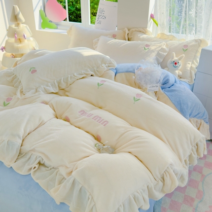 91家纺网 家纺一手货源 找家纺 （总）灰鲸 2025新款A类牛奶绒刺绣四件套-miumiu郁金香系列