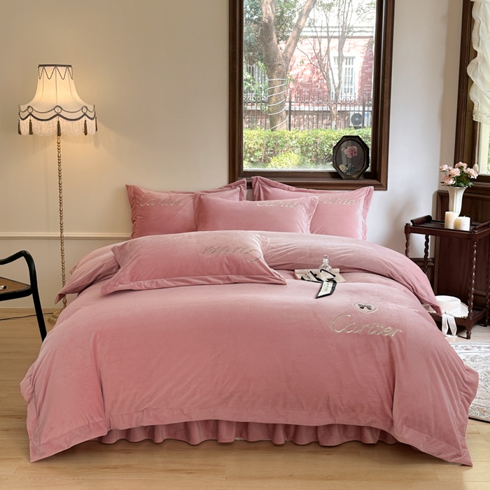 91家纺网 家纺一手货源 找家纺 尚美 2024新款床盖款工艺设计四件套-依连娜 浅豆沙