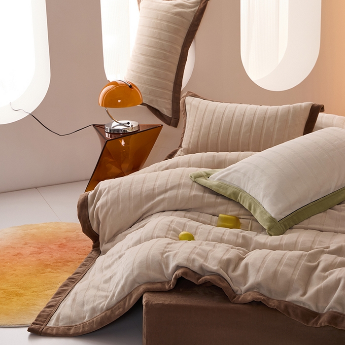 91家纺网 家纺一手货源 找家纺 LADYCOCO可可家居 2024新款牛奶3D绒立体雕花剪花单品系列-单被套 卡其色+深咖