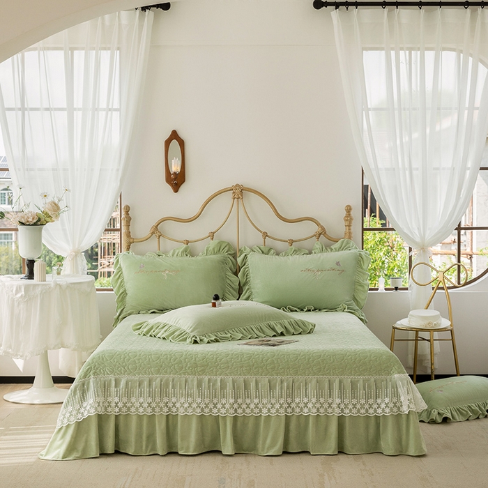 91家纺网 家纺一手货源 找家纺 恋尚羽家纺 2025韩版刺绣婴儿绒床盖款四件套 豆绿