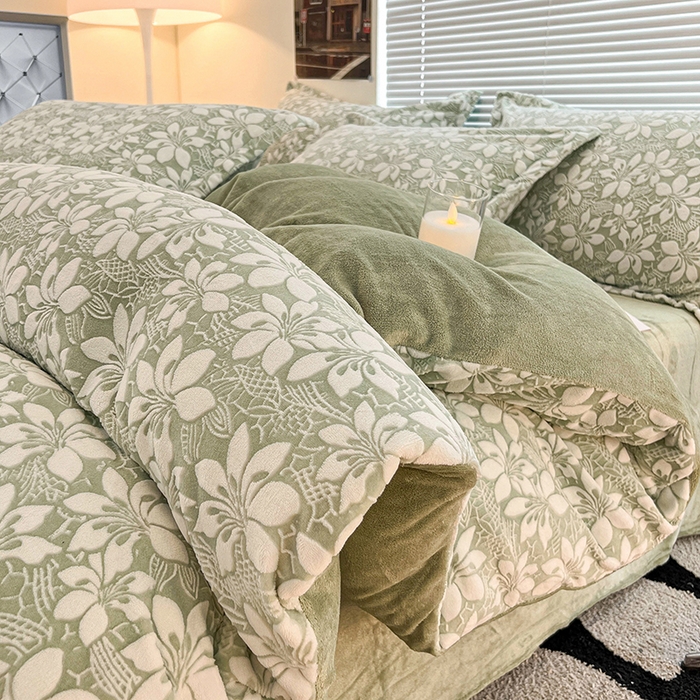 91家纺网 家纺一手货源 找家纺 （总）慕尚 2025新款高克重保暖双色雕花绒枕套单件