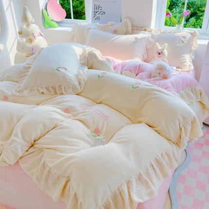 91家纺网 家纺一手货源 找家纺 （总）灰鲸 2025新款A类牛奶绒刺绣四件套-miumiu郁金香系列