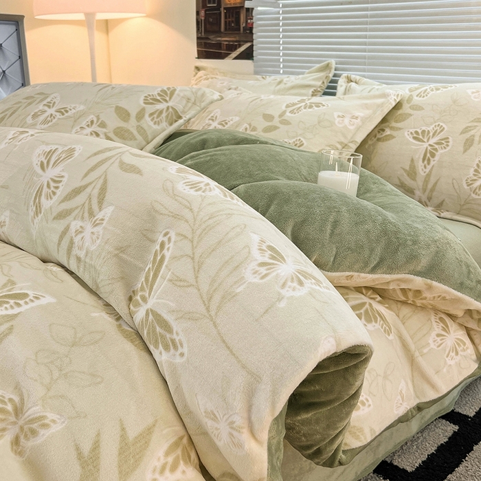 91家纺网 家纺一手货源 找家纺 慕尚 2025新款高克重保暖双色雕花绒四件套 蝴蝶-绿