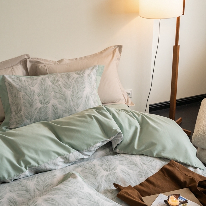 91家纺网 家纺一手货源 找家纺 窝米 2024新款全棉磨毛工艺拼角款四件套系列 羽裳绿