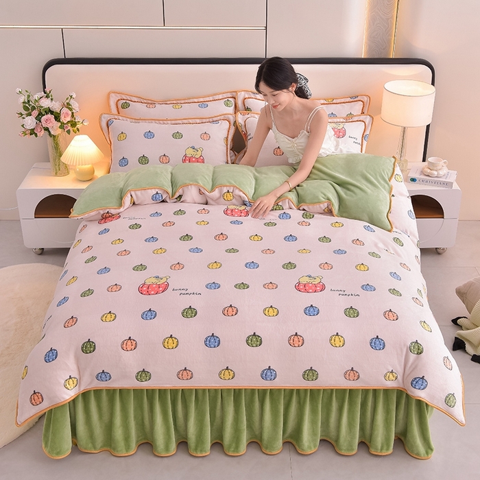 91家纺网 家纺一手货源 找家纺 雅芝蓝 2025新款8-9斤高克重印花牛奶绒四件套保暖绒套件直播爆款 南橘