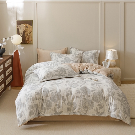 91家纺网 家纺一手货源 找家纺 席佬大 2025新款230g轻奢肌理纹雕花工艺款加厚牛奶绒四件套（可提供买家秀 ） 荷塘月色-灰