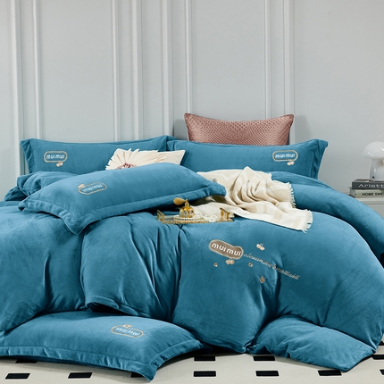 91家纺网 家纺一手货源 找家纺 保罗圣迪奥 2024新款9斤牛奶绒230克四件套-彩虹漾 彩虹漾-宾利蓝