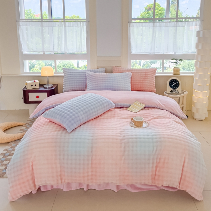 91家纺网 家纺一手货源 找家纺 言熙居2024新款-A面泡芙绒B面全消光8到9斤牛奶绒三四件套 泡芙-粉蓝