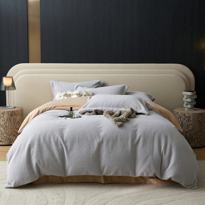 91家纺网 家纺一手货源 找家纺 金奇达家纺 2025秋冬保暖加厚绒类四件套多莉羊绒-德尔菲 银河灰