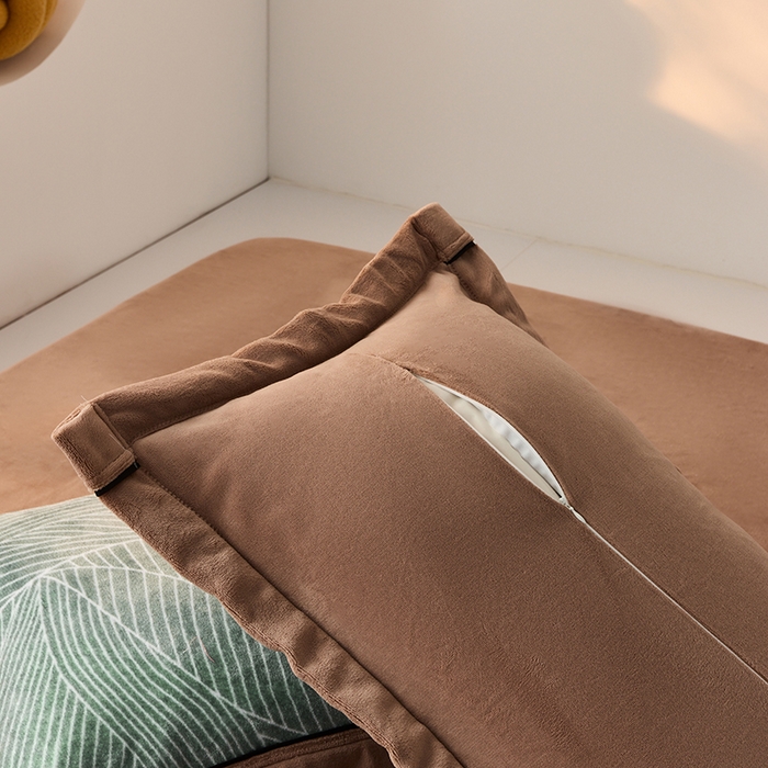 91家纺网 家纺一手货源 找家纺 LADYCOCO可可家居 单枕套-2024新款牛奶绒数码印花单品系列 叶子绿色+深咖