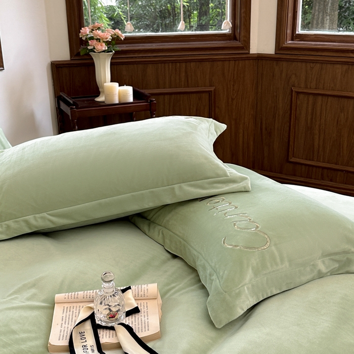 91家纺网 家纺一手货源 找家纺 尚美 2024新款床盖款工艺设计四件套-依连娜 清新绿