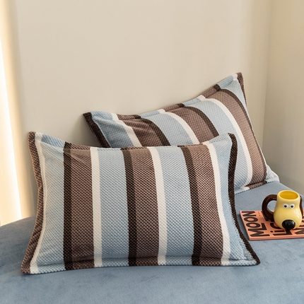 91家纺网 家纺一手货源 找家纺 （总）2024新款立体菠萝格印花保暖牛奶绒系列单枕套