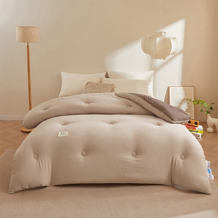 91家纺网 家纺一手货源 找家纺 2024新款A类双层皱皱纱豆豆被子被芯 皱皱纱-焦糖咖