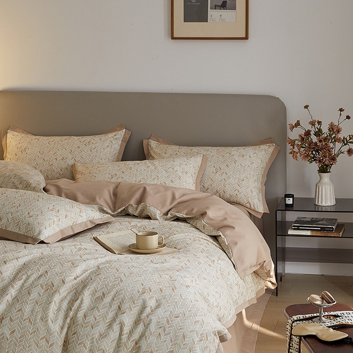 91家纺网 家纺一手货源 找家纺 千朵森 2024新款高定新疆长绒棉全棉印花拼角磨毛四件套 风格二 似锦