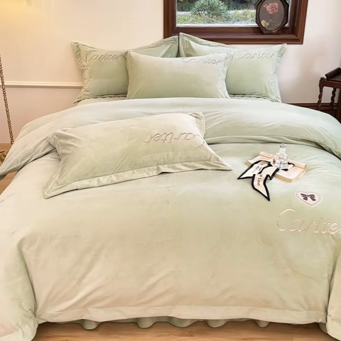 91家纺网 家纺一手货源 找家纺 尚美 2024新款床盖款工艺设计四件套-依连娜 清新绿