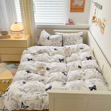 91家纺网 家纺一手货源 找家纺 贝扬思家纺 新款高克重牛奶绒四件套-风格二（有买家秀） 蝶赴卉