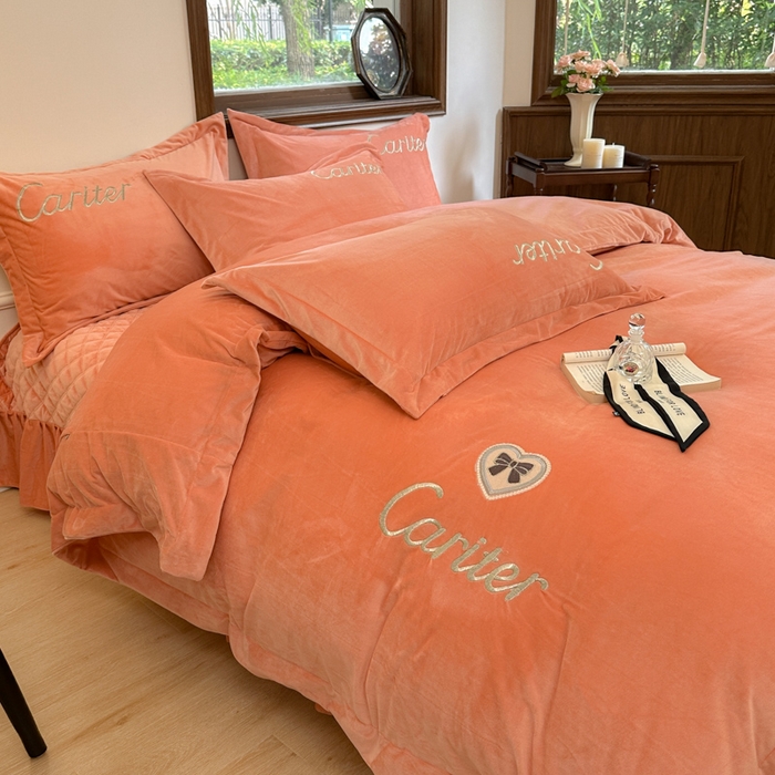 91家纺网 家纺一手货源 找家纺 尚美 2024新款床盖款工艺设计四件套-依连娜 爱马橙