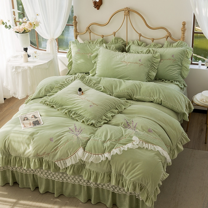 91家纺网 家纺一手货源 找家纺 恋尚羽家纺 2025韩版刺绣婴儿绒床盖款四件套 豆绿