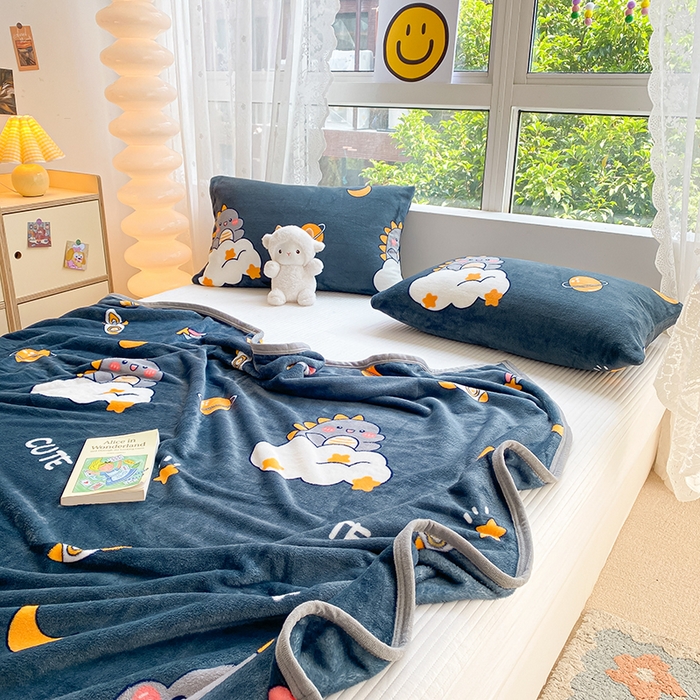 91家纺网 家纺一手货源 找家纺 慕尚家纺 2025新款雪貂绒高克重300g毛毯家用毛毯 小恐龙