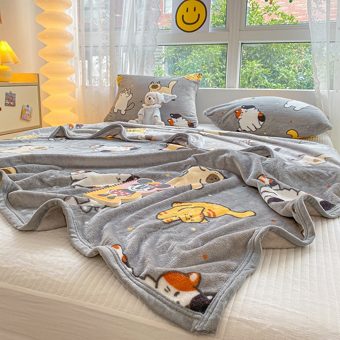 91家纺网 家纺一手货源 找家纺 慕尚家纺 2025新款雪貂绒高克重300g毛毯家用毛毯 小猫咪