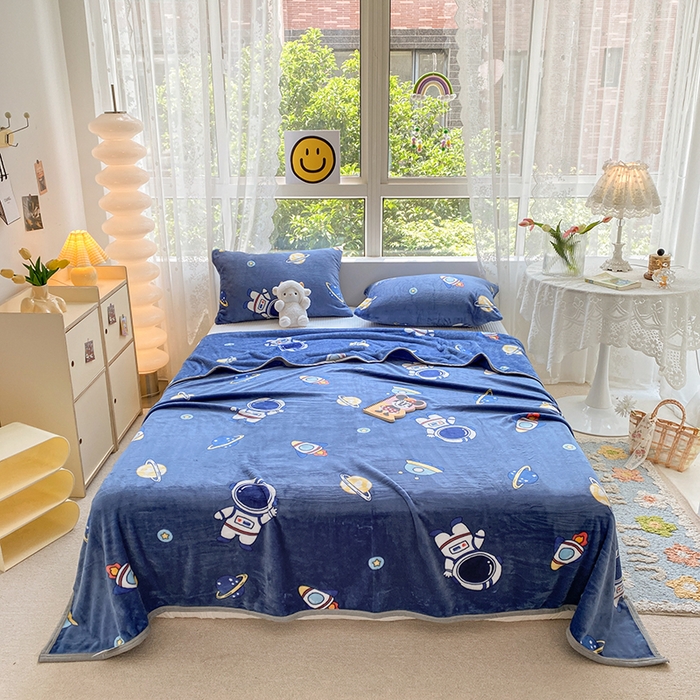 91家纺网 家纺一手货源 找家纺 慕尚家纺 2025新款雪貂绒高克重300g毛毯家用毛毯 太空人