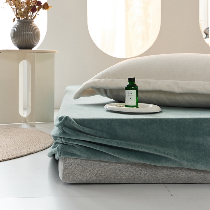 91家纺网 家纺一手货源 找家纺 LADYCOCO可可家居 2024新款牛奶3D绒立体雕花剪花单品系列-单床笠 蓝色