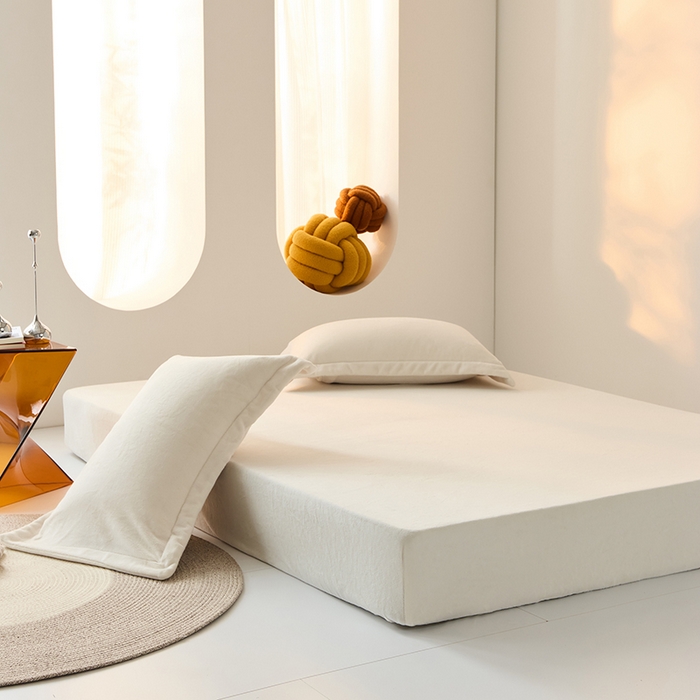 91家纺网 家纺一手货源 找家纺 LADYCOCO可可家居 2024新款牛奶3D绒立体雕花剪花单品系列-单床笠 米白