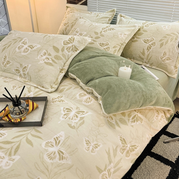 91家纺网 家纺一手货源 找家纺 慕尚 2025新款高克重保暖双色雕花绒四件套 蝴蝶-绿