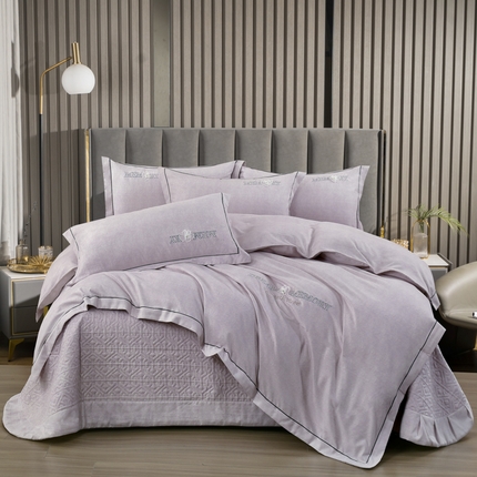 91家纺网 家纺一手货源 找家纺 （总）2024新款磨毛肌理纹刺绣轻奢风床盖夹棉四件套-月光宝盒系列