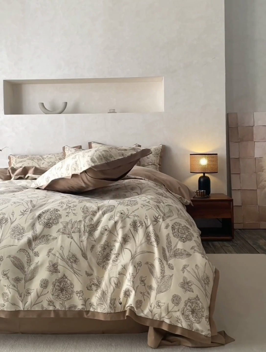 91家纺网 家纺一手货源 找家纺 （总）千朵森 2024新款高定新疆长绒棉全棉印花拼角磨毛四件套 风格二