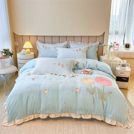 91家纺网 家纺一手货源 找家纺 （总）兄弟坊 2025新款韩版牛奶绒花朵贴布绣四件套