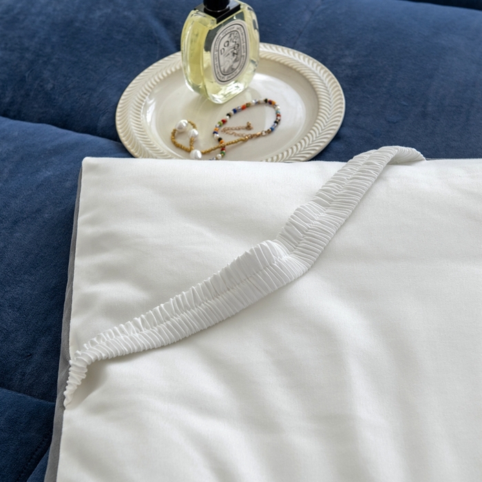 91家纺网 家纺一手货源 找家纺 LADYCOCO可可家居 2024新款亲肤舒适德绒床垫床褥-超暖系列 蓝色