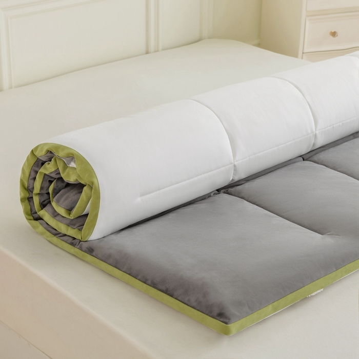 91家纺网 家纺一手货源 找家纺 LADYCOCO可可家居 2024新款亲肤舒适德绒床垫床褥-超暖系列 灰色