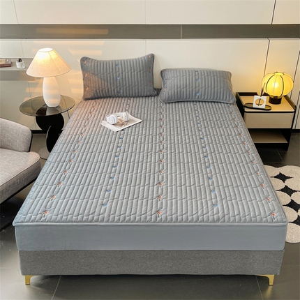 91家纺网 家纺一手货源 找家纺 （总）兄弟坊 2024新款纯色牛奶绒刺绣薄款床垫加厚绒保暖床笠床护垫