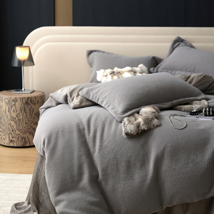 91家纺网 家纺一手货源 找家纺 金奇达家纺 2025秋冬保暖加厚绒类四件套多莉羊绒-德尔菲 宝石灰