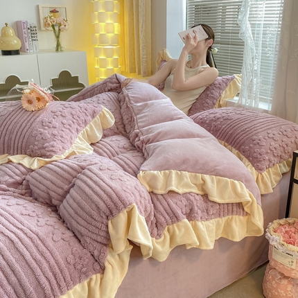 91家纺网 家纺一手货源 找家纺 （总）首尔家纺 2024新款花边款牛奶绒四件套韩版雕花塔芙绒四件套花期系列