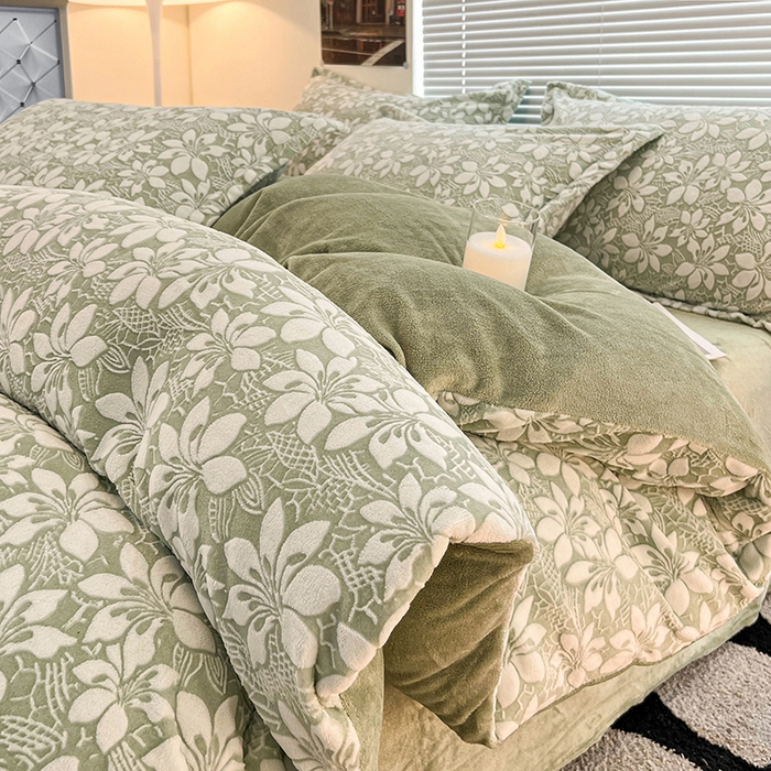 91家纺网 家纺一手货源 找家纺 （总）慕尚 2025新款高克重保暖双色雕花绒枕套单件