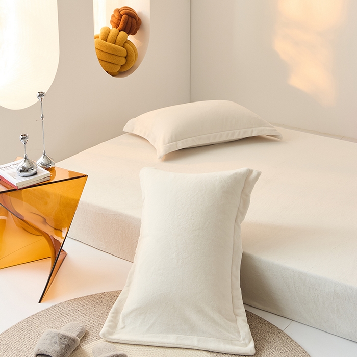 91家纺网 家纺一手货源 找家纺 LADYCOCO可可家居 2024新款牛奶3D绒立体雕花剪花单品系列-单床笠 米白