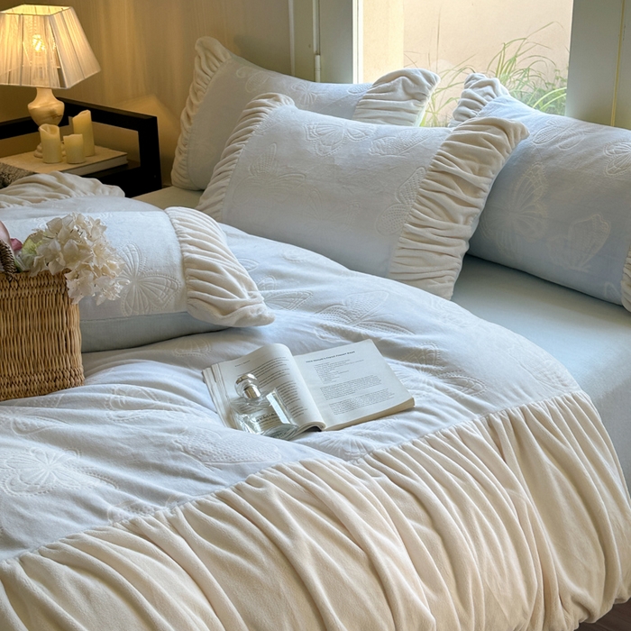 91家纺网 家纺一手货源 找家纺 慕澄家纺 2024新款法式轻奢款琢色烂花牛奶绒四件套 纷飞