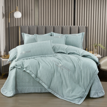 91家纺网 家纺一手货源 找家纺 （总）2024新款磨毛肌理纹刺绣轻奢风床盖夹棉四件套-月光宝盒系列