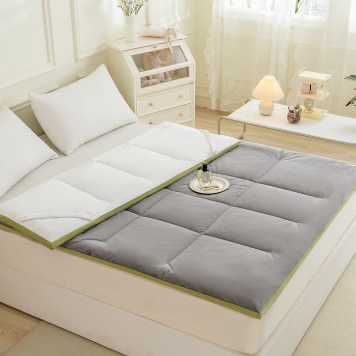 91家纺网 家纺一手货源 找家纺 LADYCOCO可可家居 2024新款亲肤舒适德绒床垫床褥-超暖系列 灰色