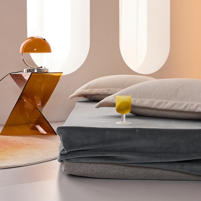 91家纺网 家纺一手货源 找家纺 LADYCOCO可可家居 2024新款牛奶3D绒立体雕花剪花单品系列-单床笠 灰色