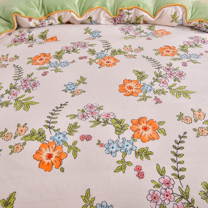 91家纺网 家纺一手货源 找家纺 雅芝蓝 2025新款8-9斤高克重印花牛奶绒四件套保暖绒套件直播爆款 漫野