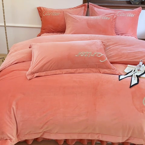 91家纺网 家纺一手货源 找家纺 尚美 2024新款床盖款工艺设计四件套-依连娜 爱马橙