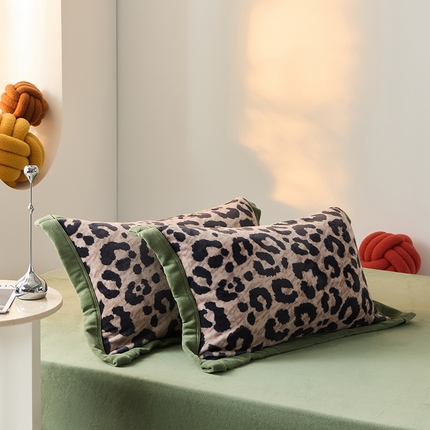 91家纺网 家纺一手货源 找家纺 （总）LADYCOCO可可家居 单枕套-2024新款牛奶绒数码印花单品系列