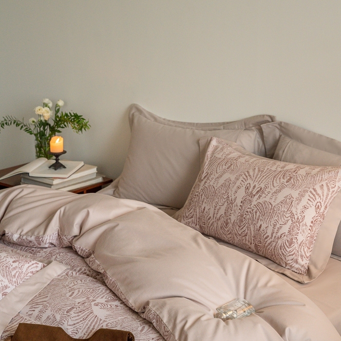 91家纺网 家纺一手货源 找家纺 窝米 2024新款全棉磨毛工艺拼角款四件套系列 遇见驼