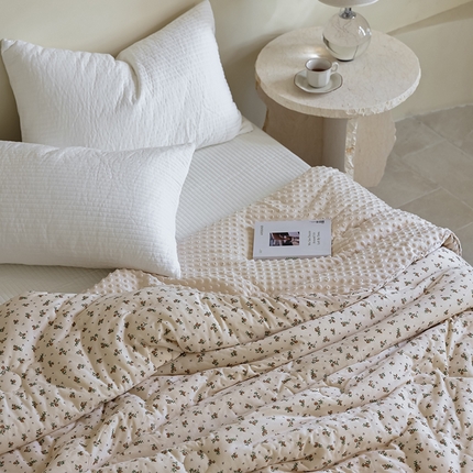 91家纺网 家纺一手货源 找家纺 （总）U被家纺 2025新款法式拼边针织棉豆豆被被子被芯（此款被子有券后控价 联系商家）